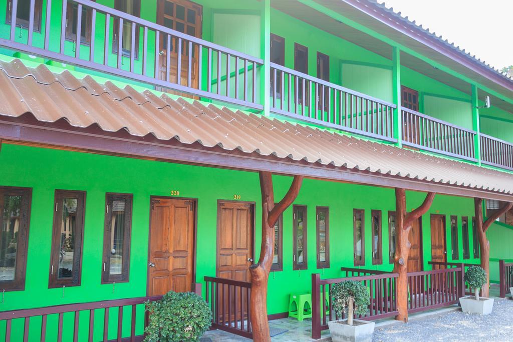 Needa Rock Resort Khanom Exterior foto