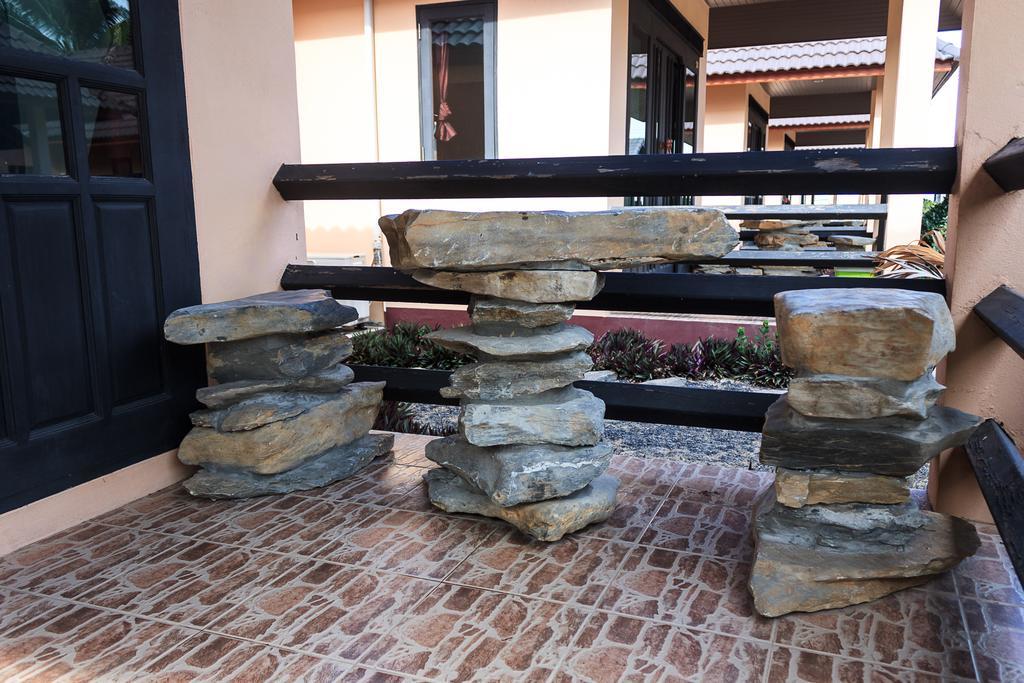 Needa Rock Resort Khanom Exterior foto