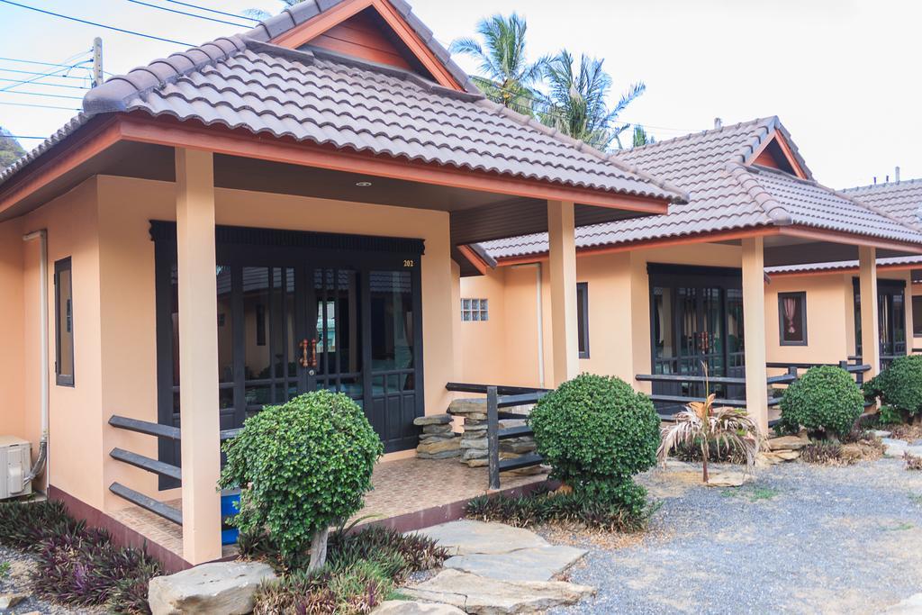 Needa Rock Resort Khanom Exterior foto