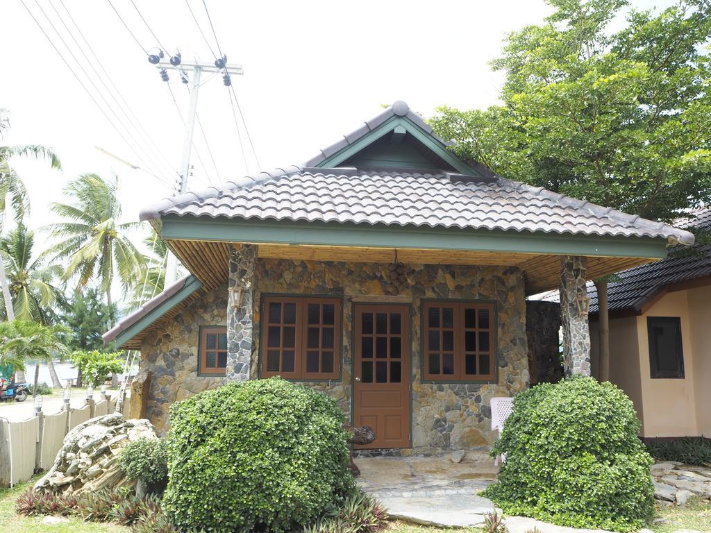 Needa Rock Resort Khanom Exterior foto
